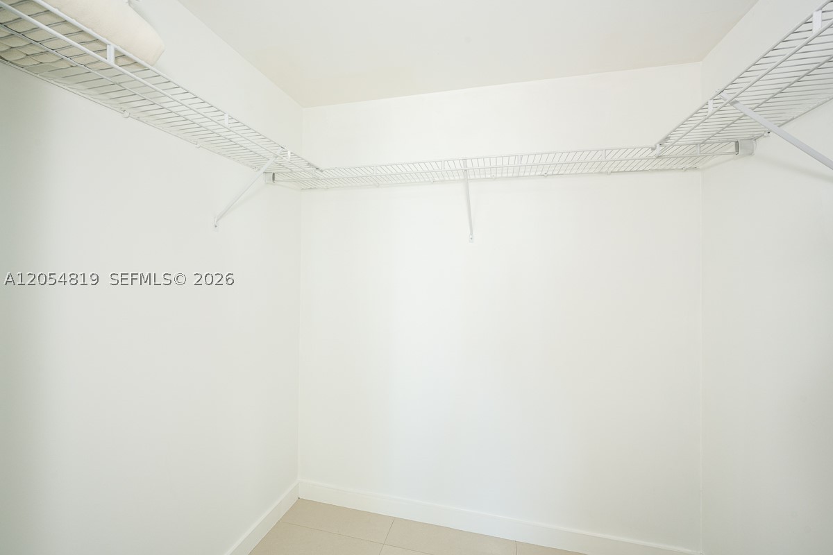 500 BRICKELL - Residential Lease