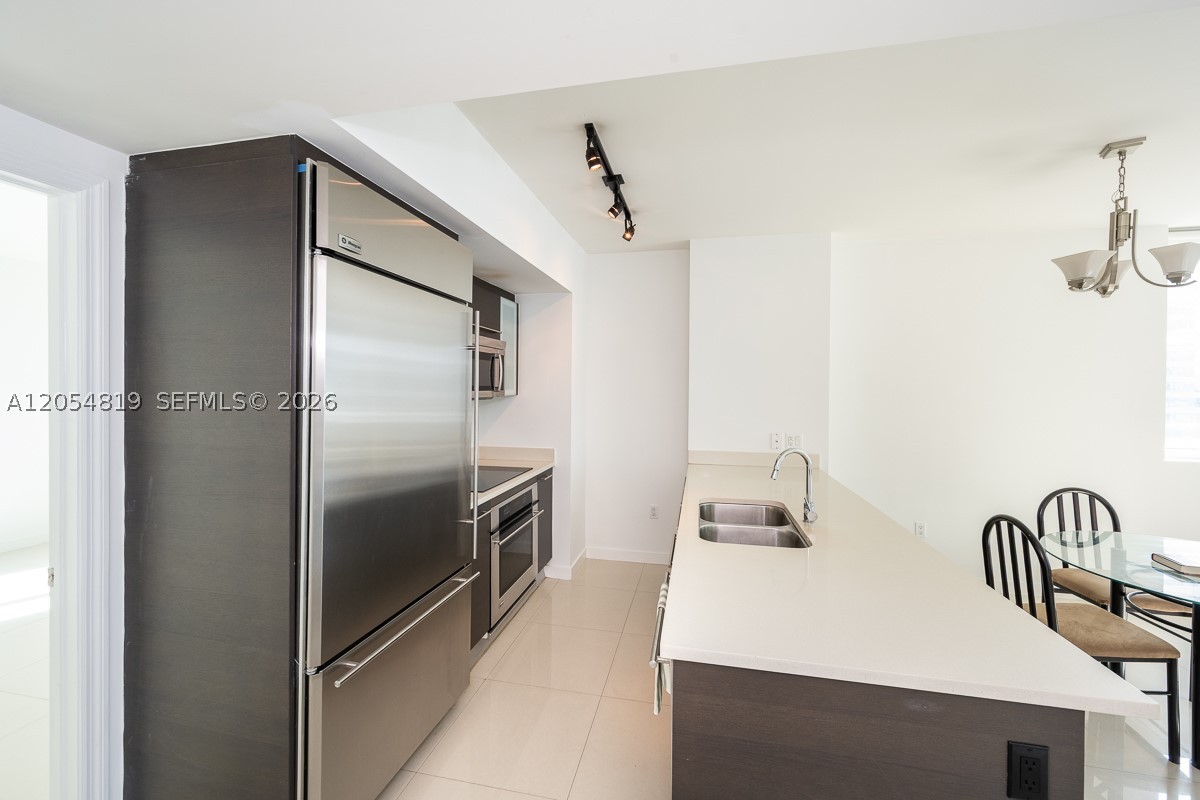 500 BRICKELL - Residential Lease