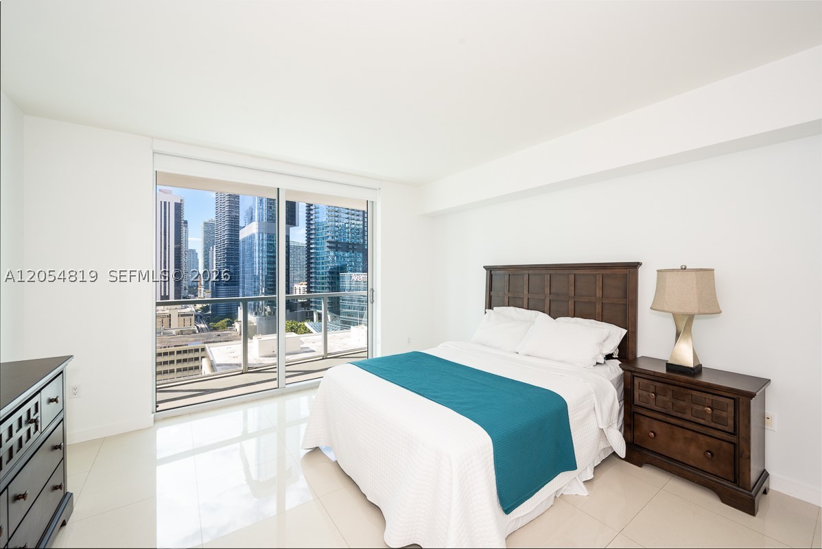 500 BRICKELL - Residential Lease