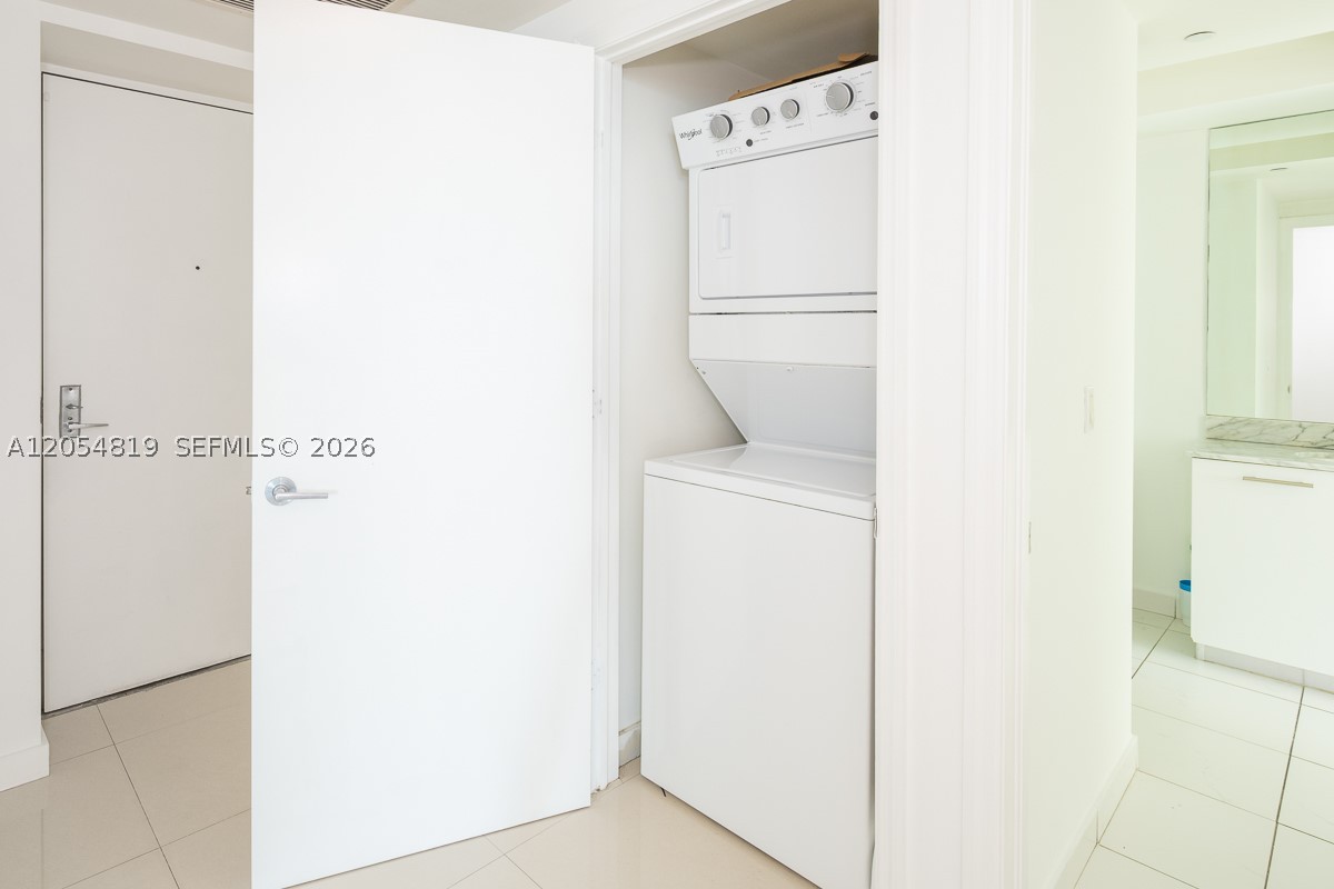 500 BRICKELL - Residential Lease