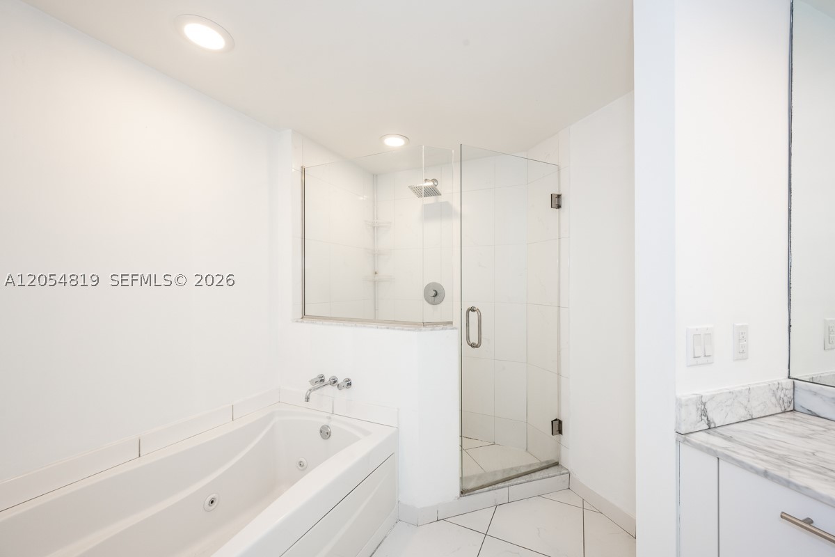 500 BRICKELL - Residential Lease