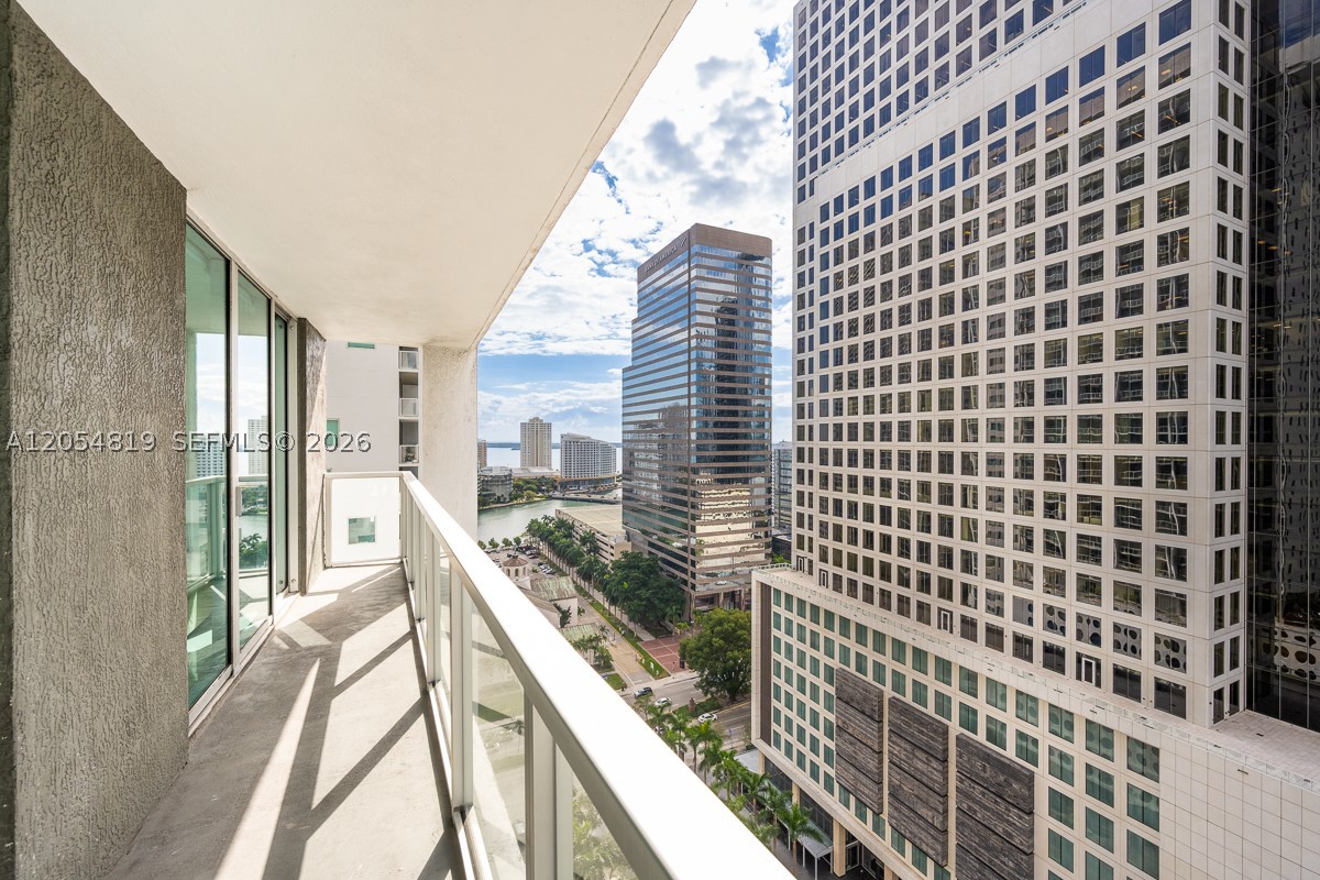 500 BRICKELL - Residential Lease