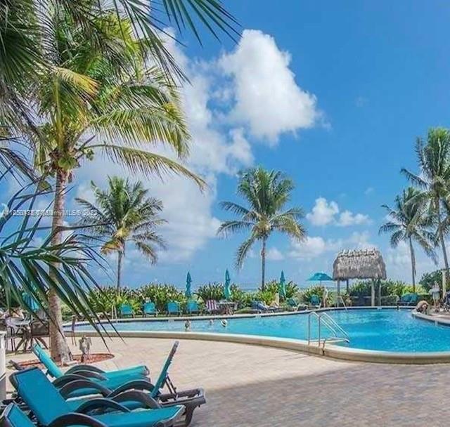 TIDES ON HOLLYWOOD BEACH - Residential