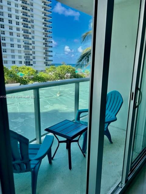 TIDES ON HOLLYWOOD BEACH - Residential
