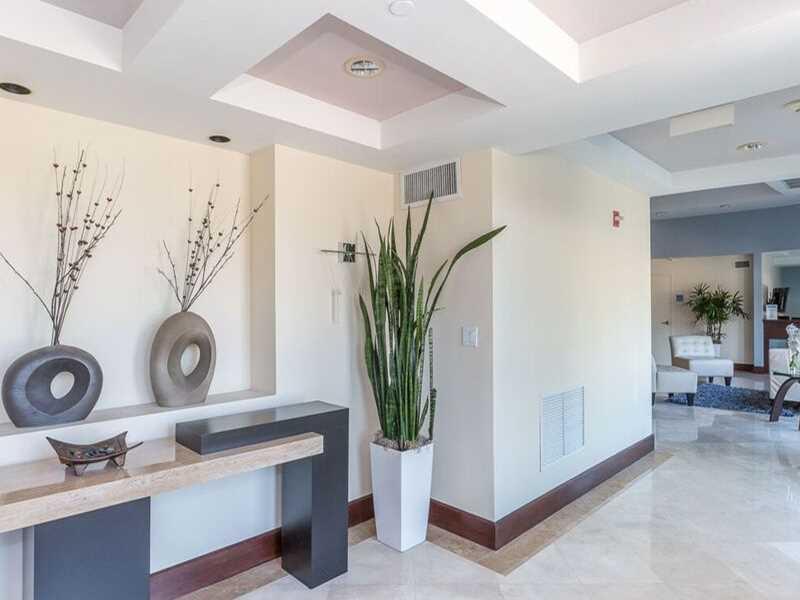 OCEANBLUE CONDO OF MIAMI - Residential Lease