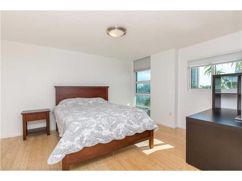 OCEANBLUE CONDO OF MIAMI - Residential Lease