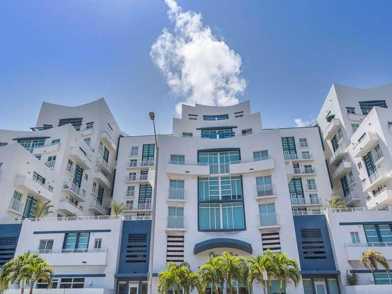 OCEANBLUE CONDO OF MIAMI - Residential Lease