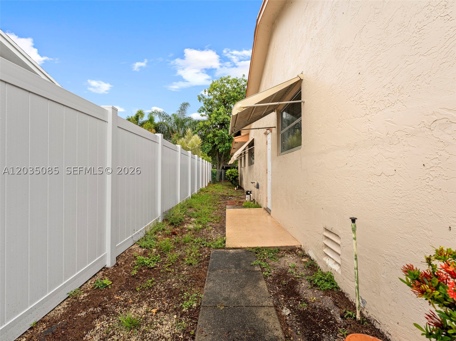 CRYSTAL HEIGHTS - Residential