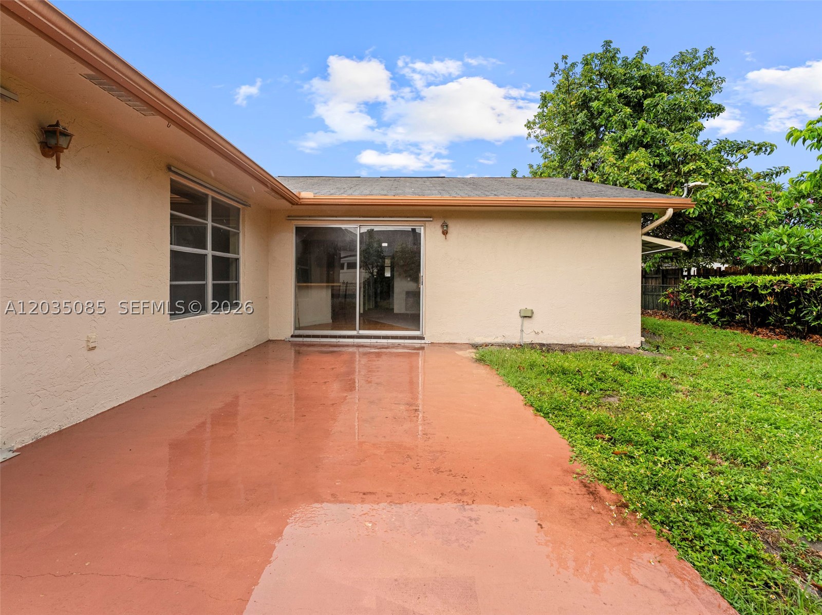CRYSTAL HEIGHTS - Residential