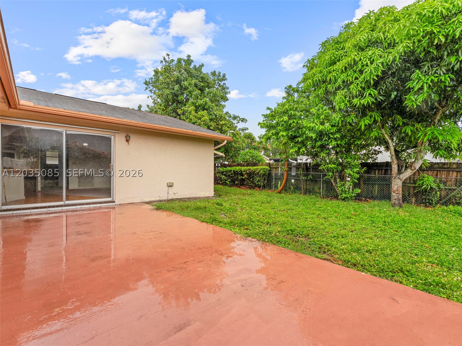 CRYSTAL HEIGHTS - Residential