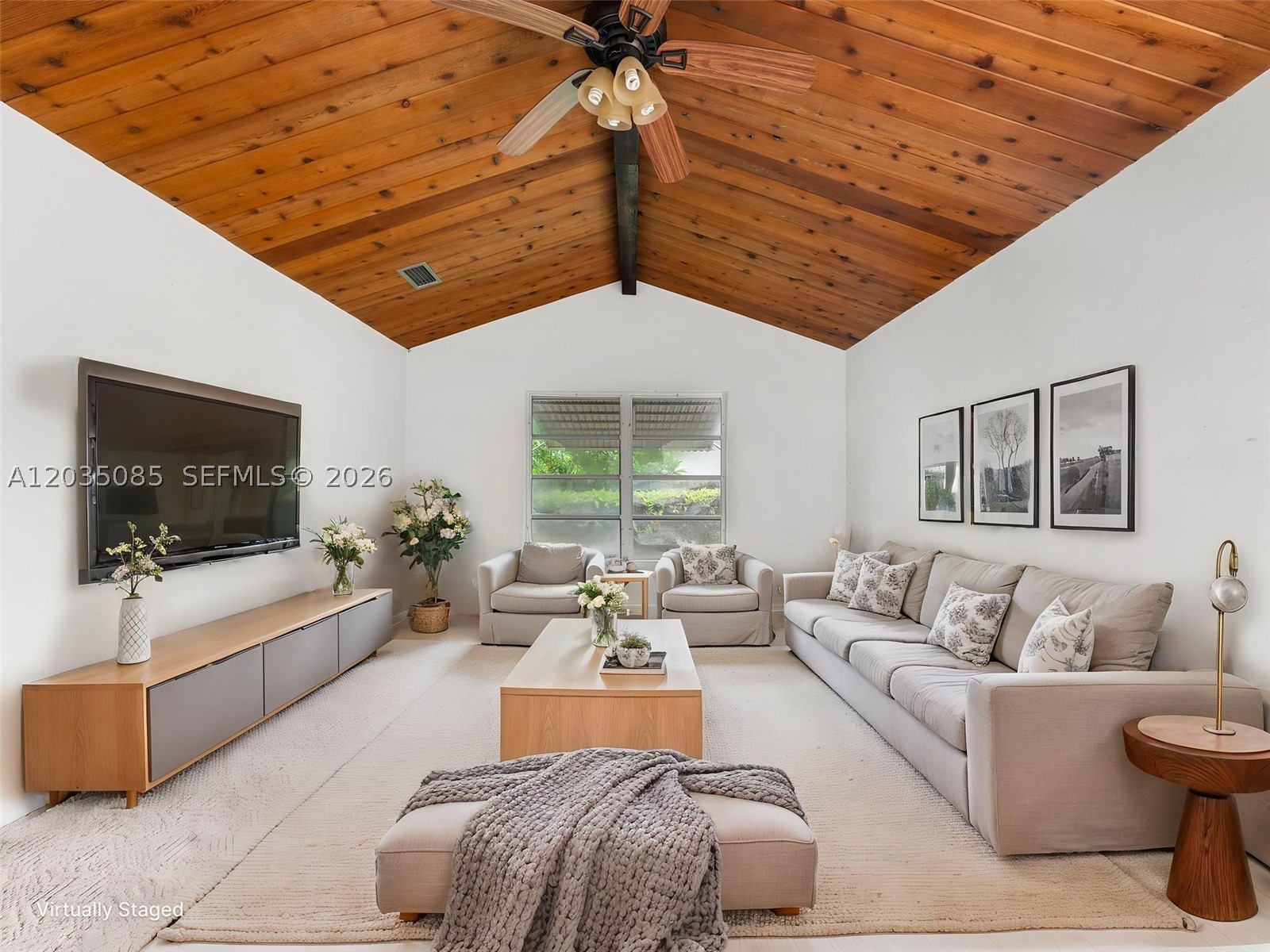 CRYSTAL HEIGHTS - Residential