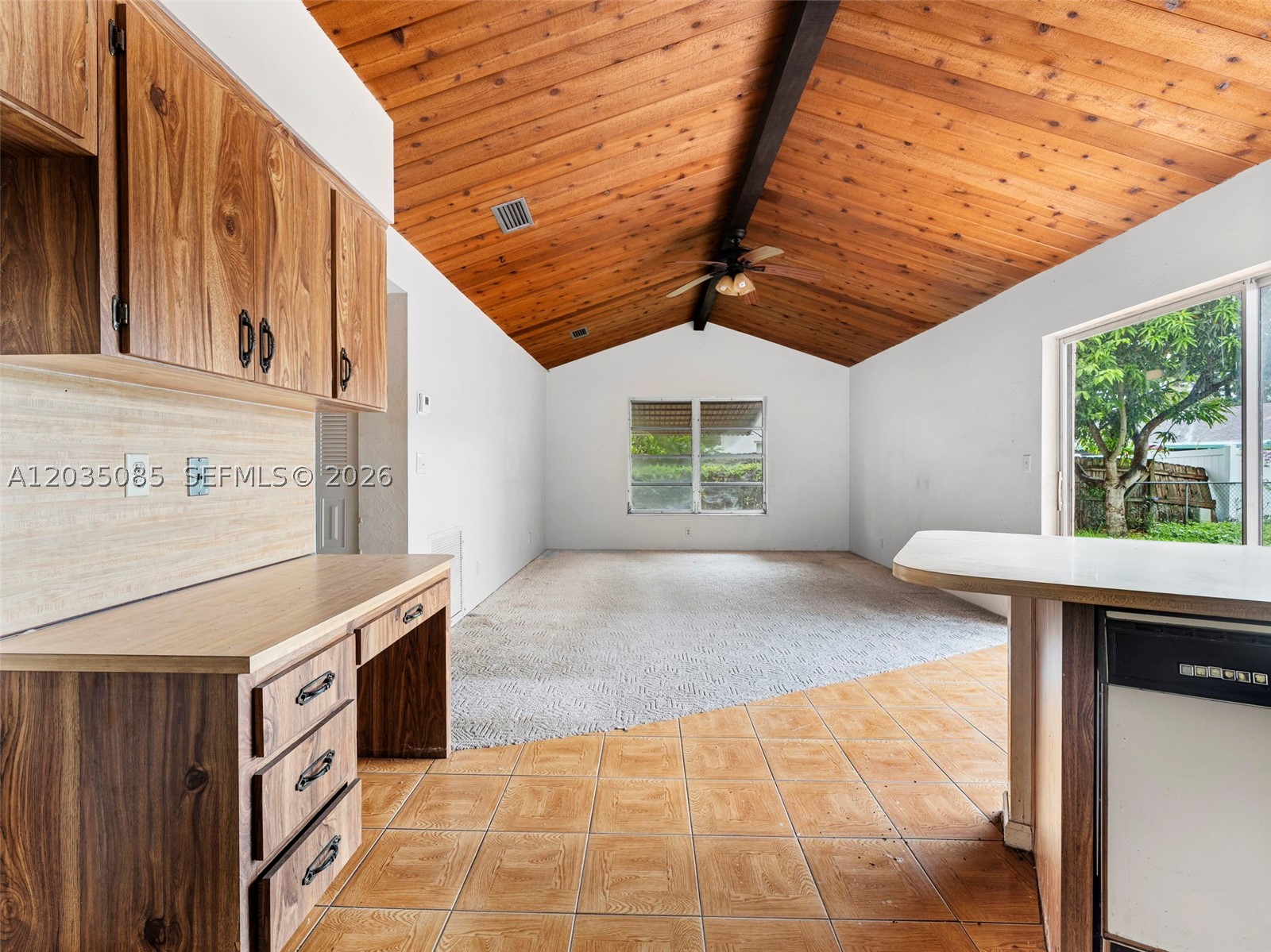 CRYSTAL HEIGHTS - Residential