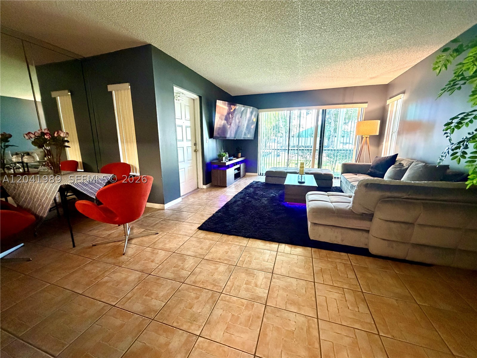 PALM CLUB VILLAGE II COND - Residential