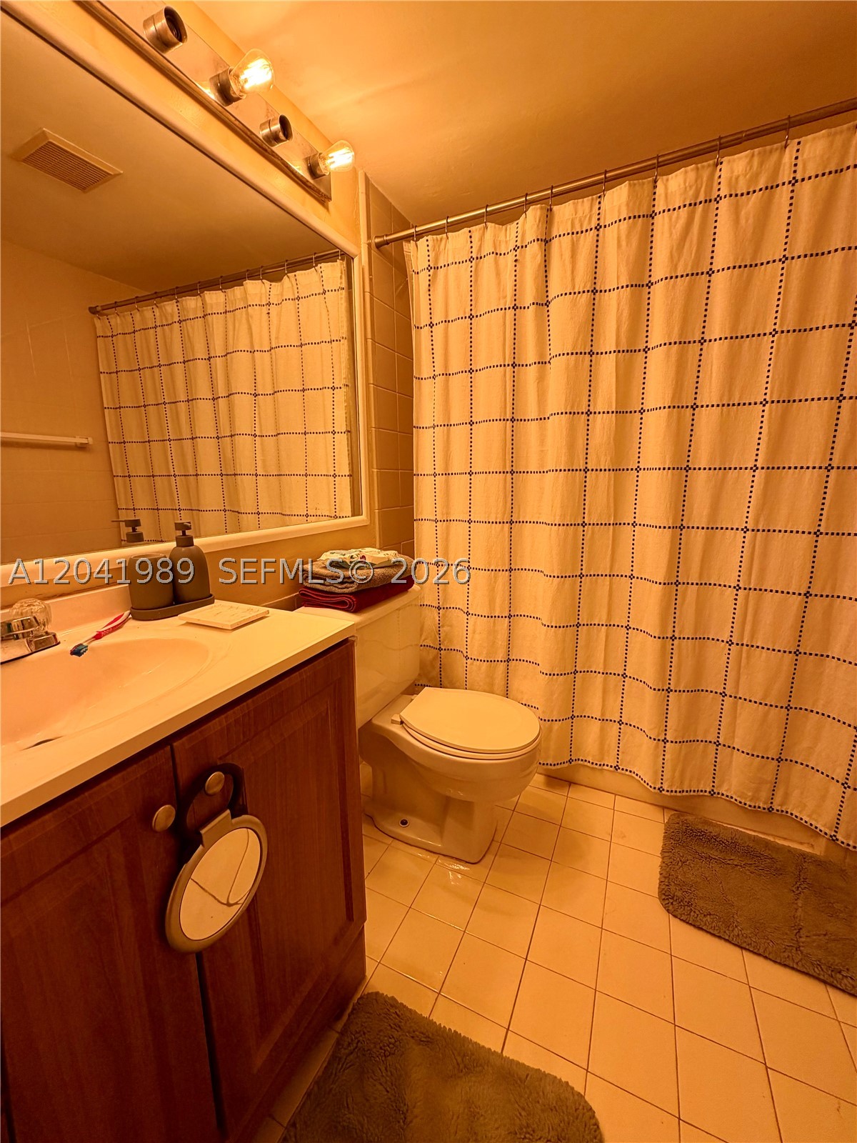 PALM CLUB VILLAGE II COND - Residential
