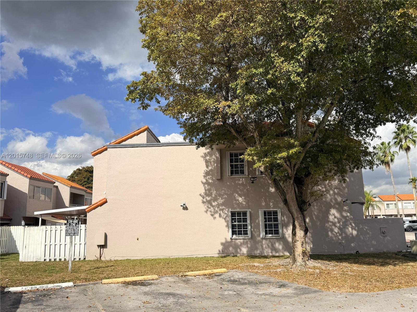 SUNSET HARBOUR SEC IV - Residential