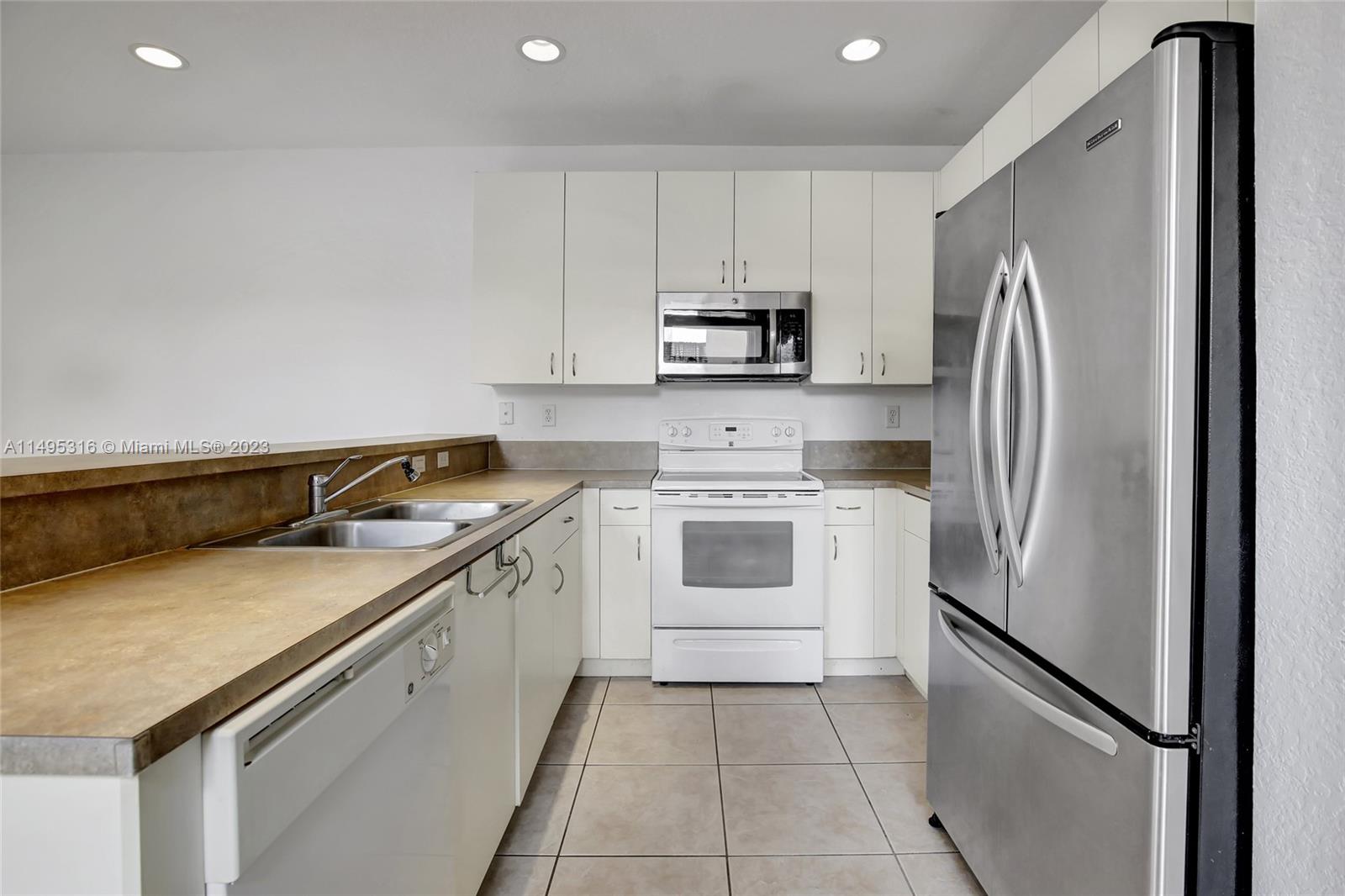 SHORES AT KEYS GATE - Residential