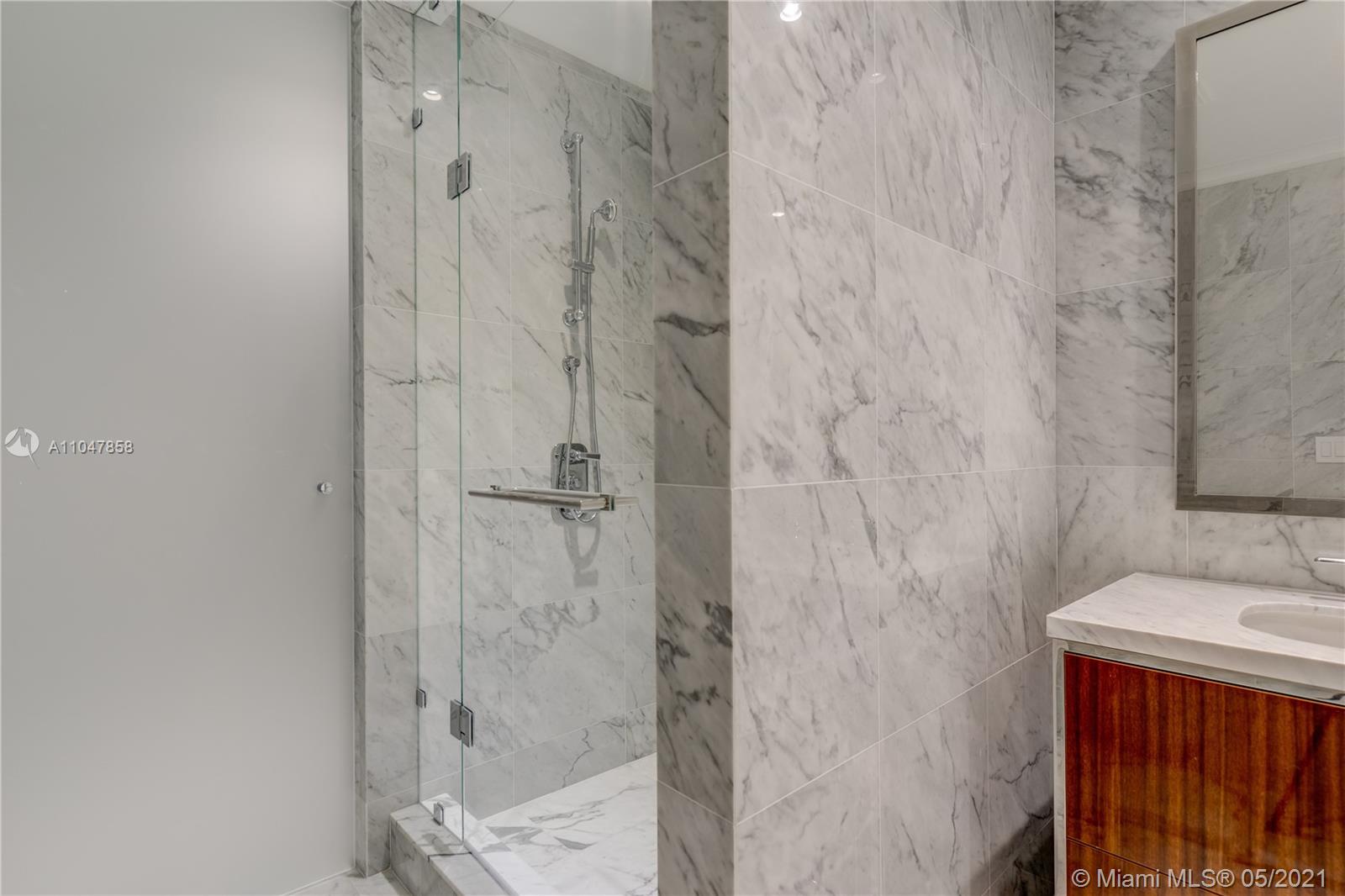 Ritz Carlton - Residential