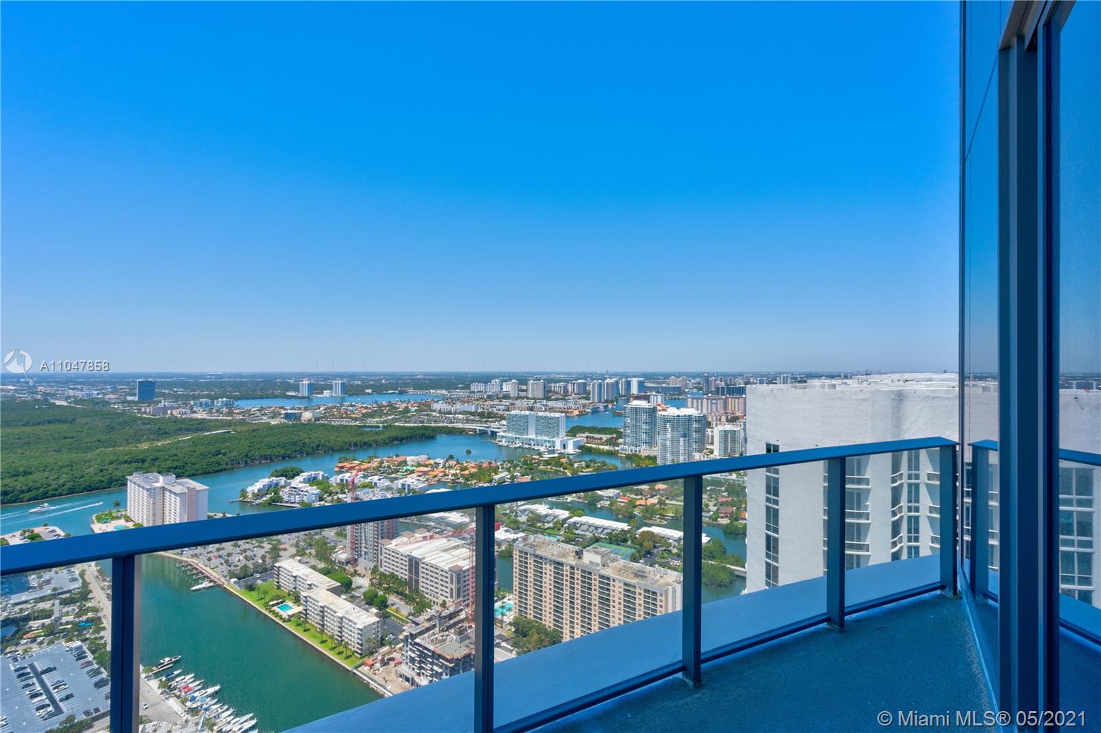 Ritz Carlton - Residential