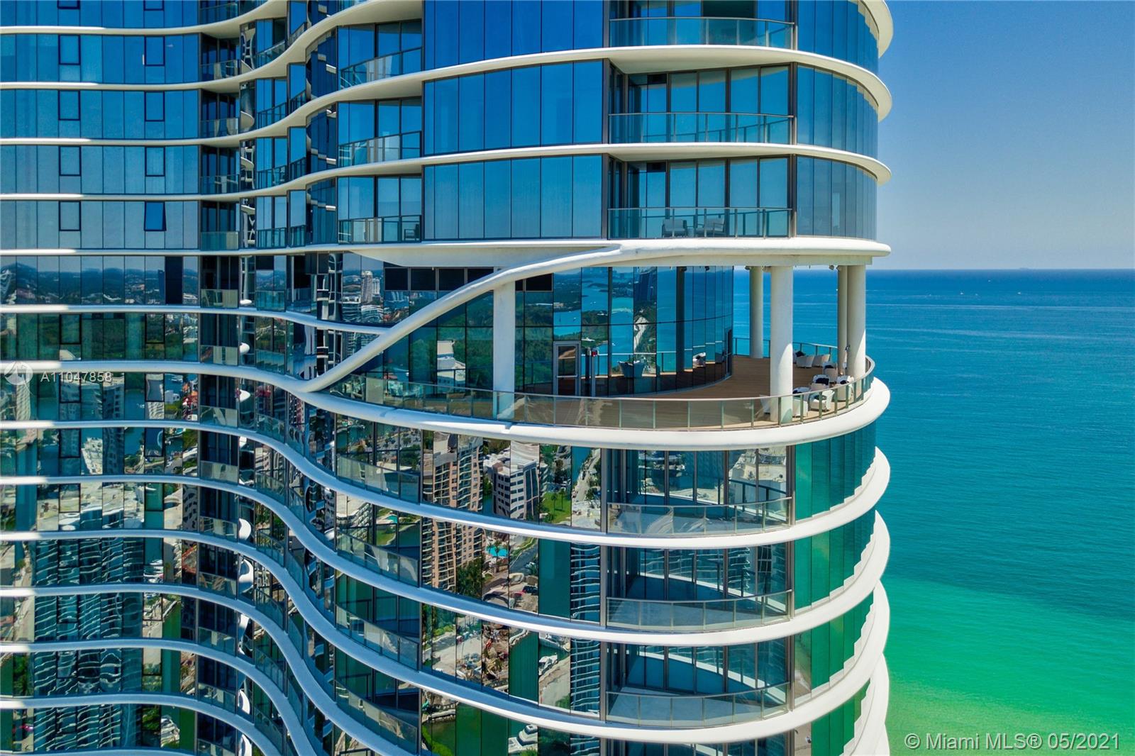 Ritz Carlton - Residential