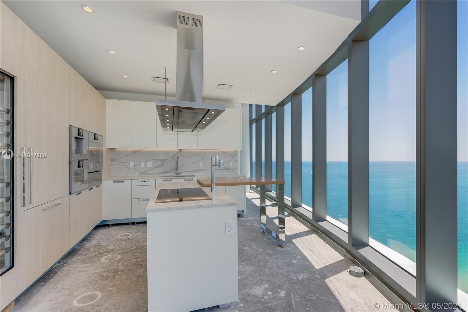 Ritz Carlton - Residential