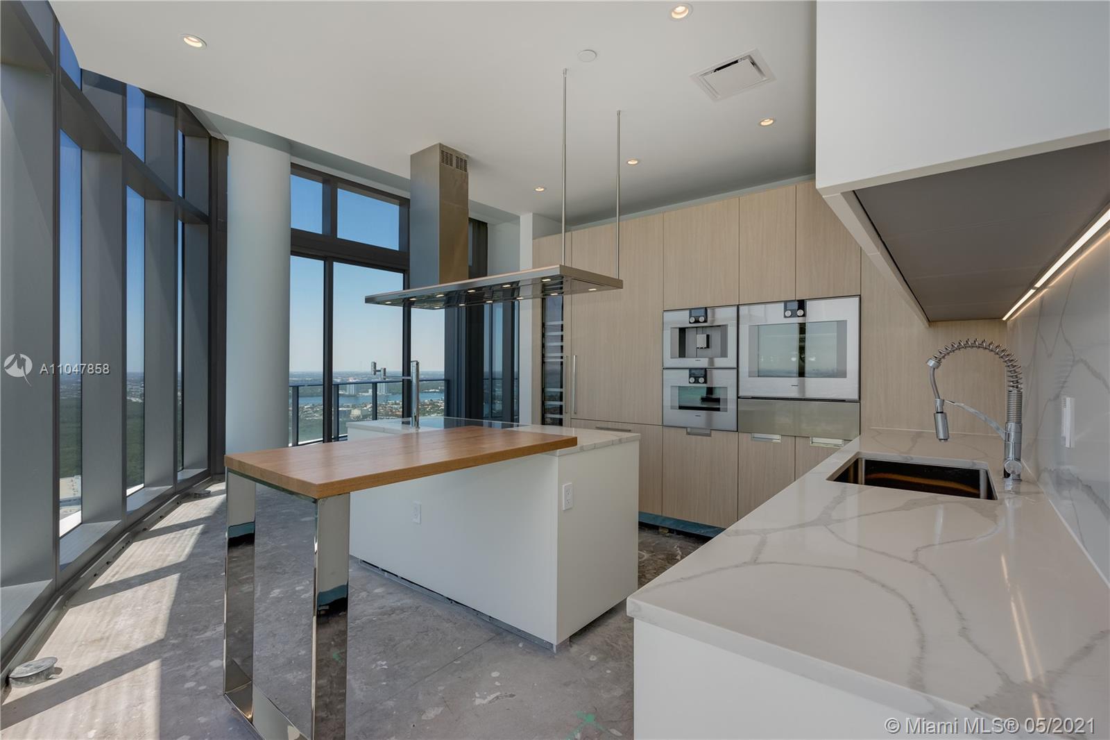 Ritz Carlton - Residential