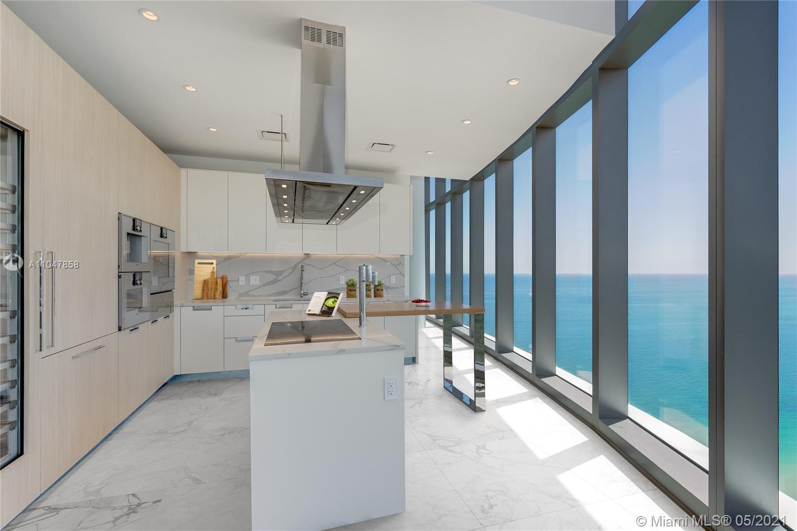 Ritz Carlton - Residential