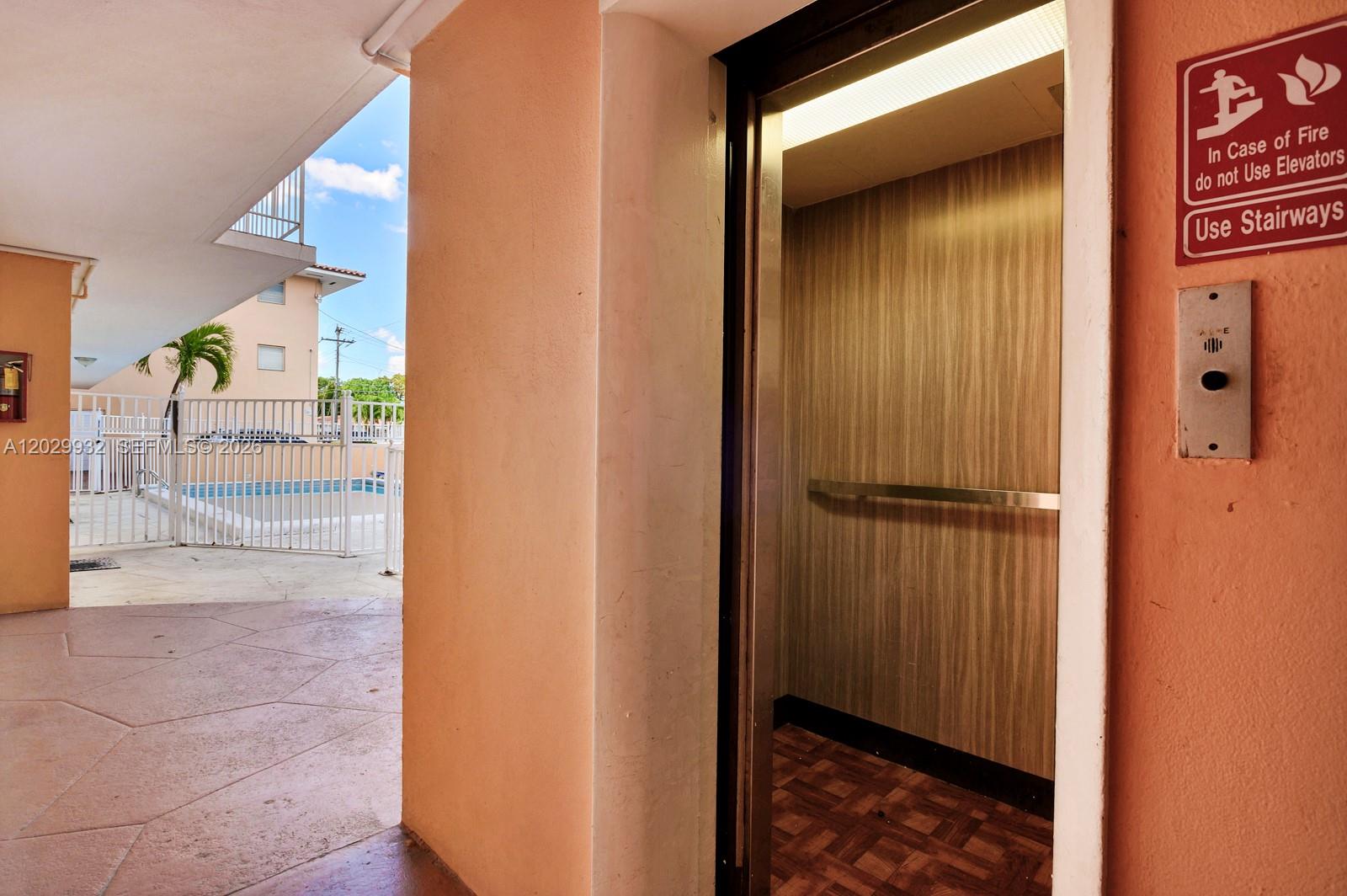 SALZEDO IN THE GABLES CON - Residential Lease