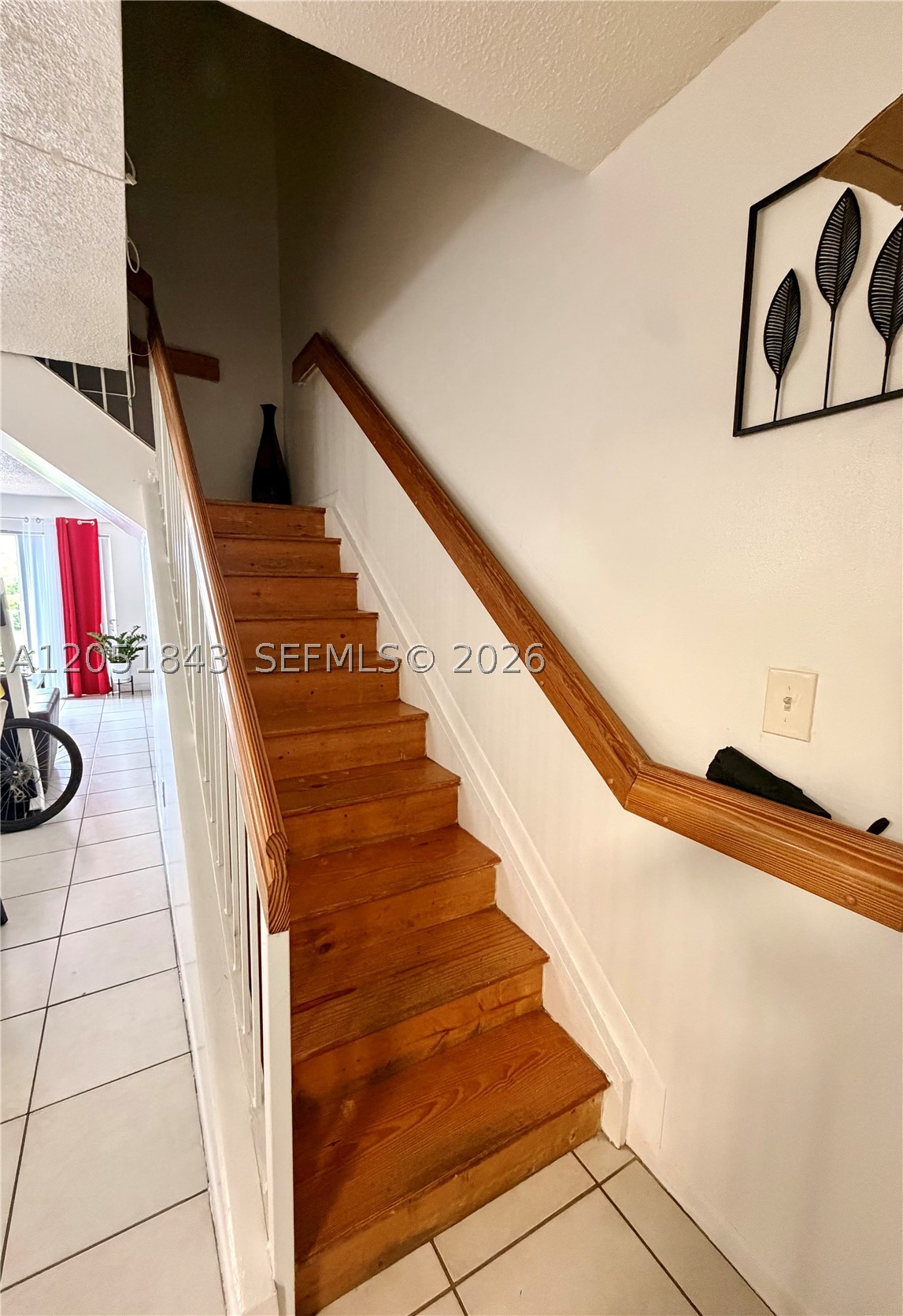 THE SEASONS VILLAS & THMS - Residential Lease