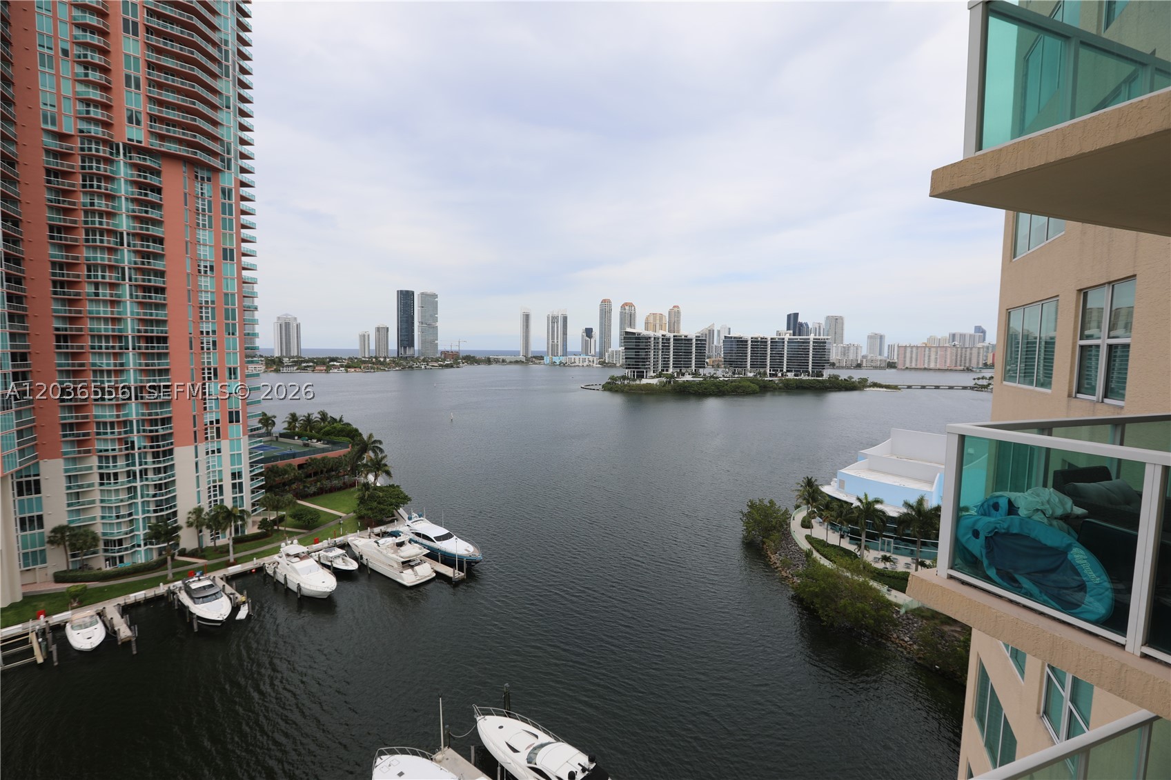 AVENTURA MARINA CONDO NUM - Residential