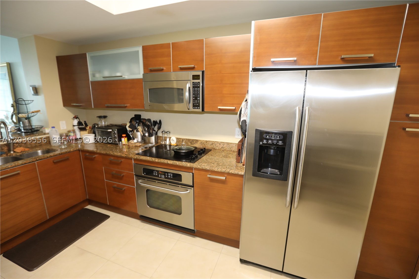 AVENTURA MARINA CONDO NUM - Residential