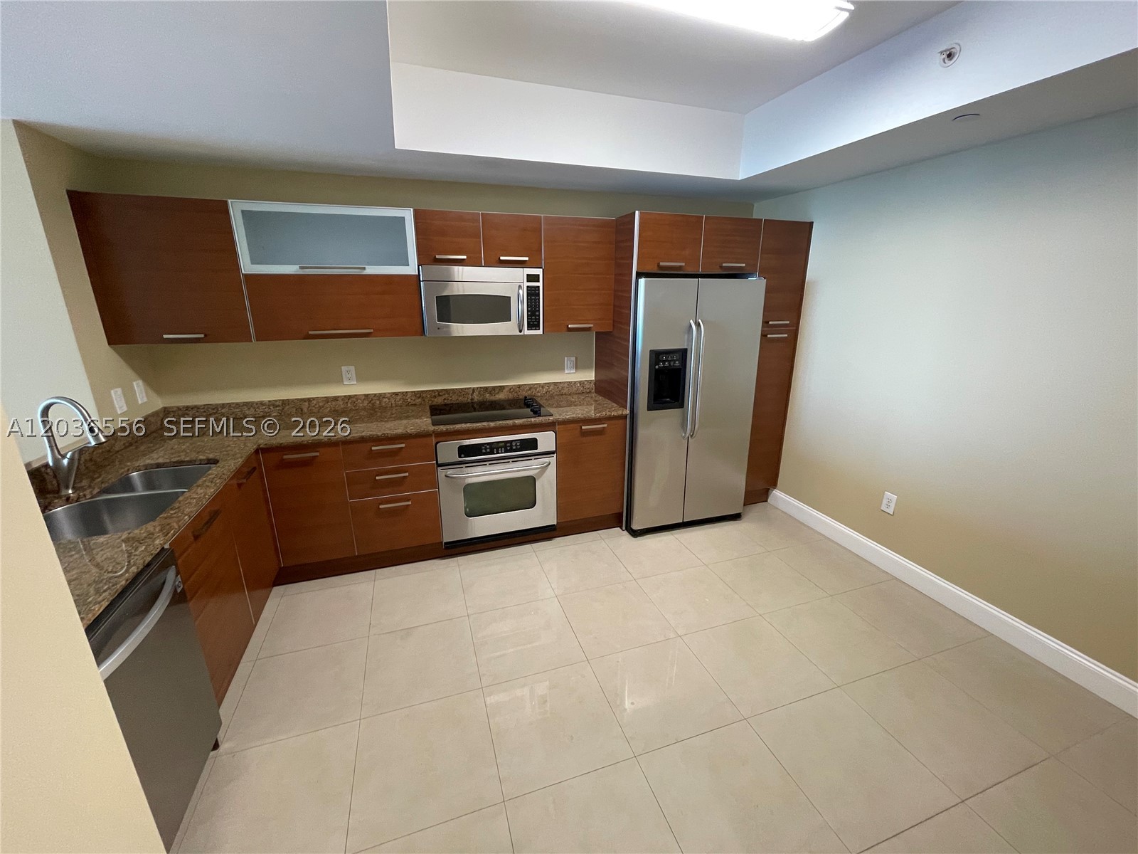 AVENTURA MARINA CONDO NUM - Residential