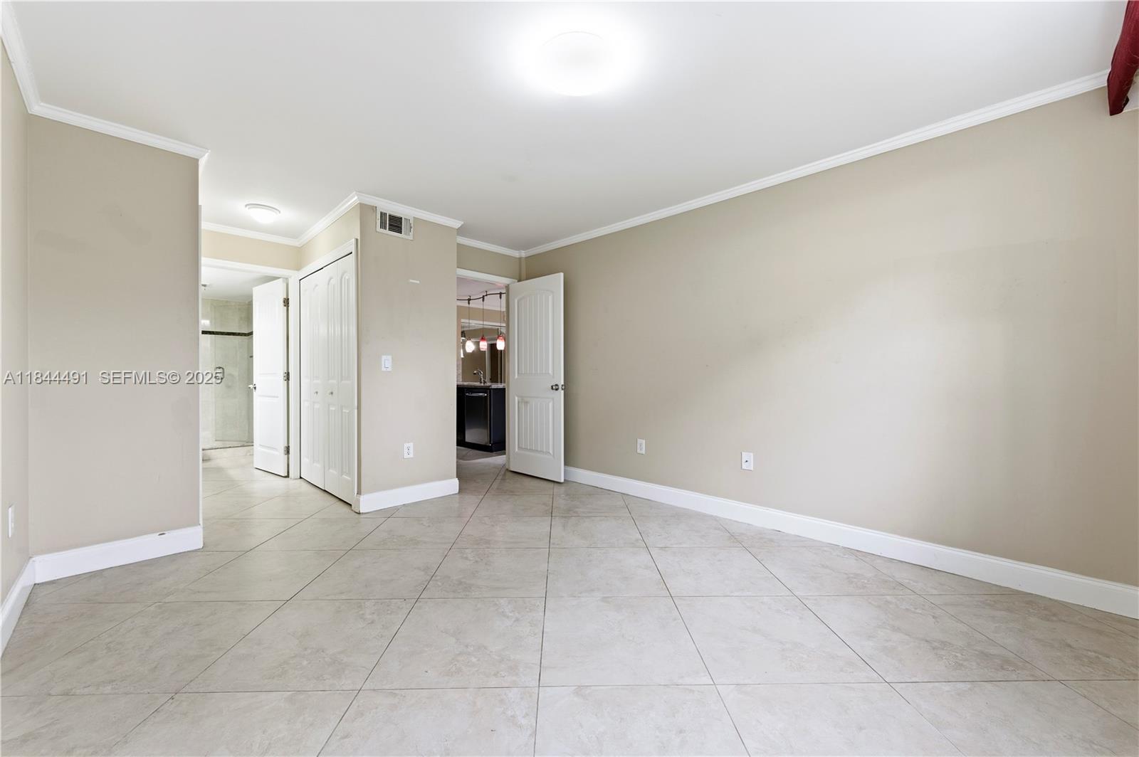 MILANO CONDO - Residential