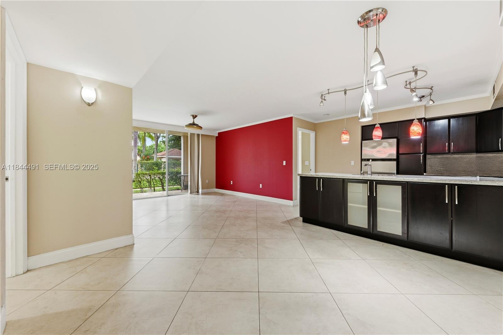 Beautifully Upgraded, Ground Floor 2BR/2BA Unit! Upgrades Include: 24''x24'' Diagonal Tile in Living Area, Upgraded 42'' Kitchen Wood Cabinets, Granite Countertops Throughout, Valence Lighting, All Stainless Steel Appliances, Crown Moulding Throughout, 6'' Base Boards. Bright & Spacious Master Bedrm With His & Hers Closets & Fully Upgraded Ensuite Master Bath. Large 2nd bedrm With Walk In Closet. Milano is a Gated Community, Amenities Include a Resort Style Pool, Hot Tub, Fitness Center, Indoor Racquetball Court & Tennis court. Shopping, Dining, & Entertainment are Nearby, CityPlace is a Very Short Drive Away, 10 mins Drive to Beaches & Airport.