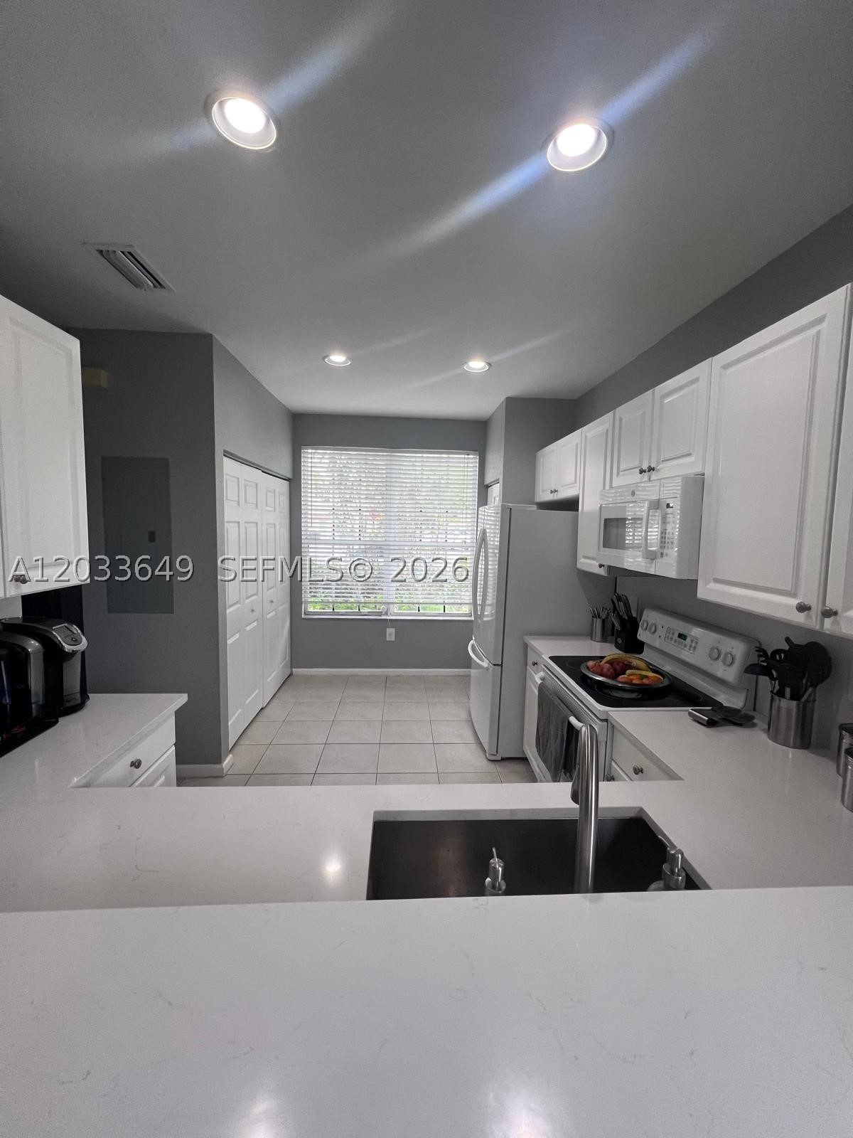 PARK PLACE AT PLANTATION - Residential
