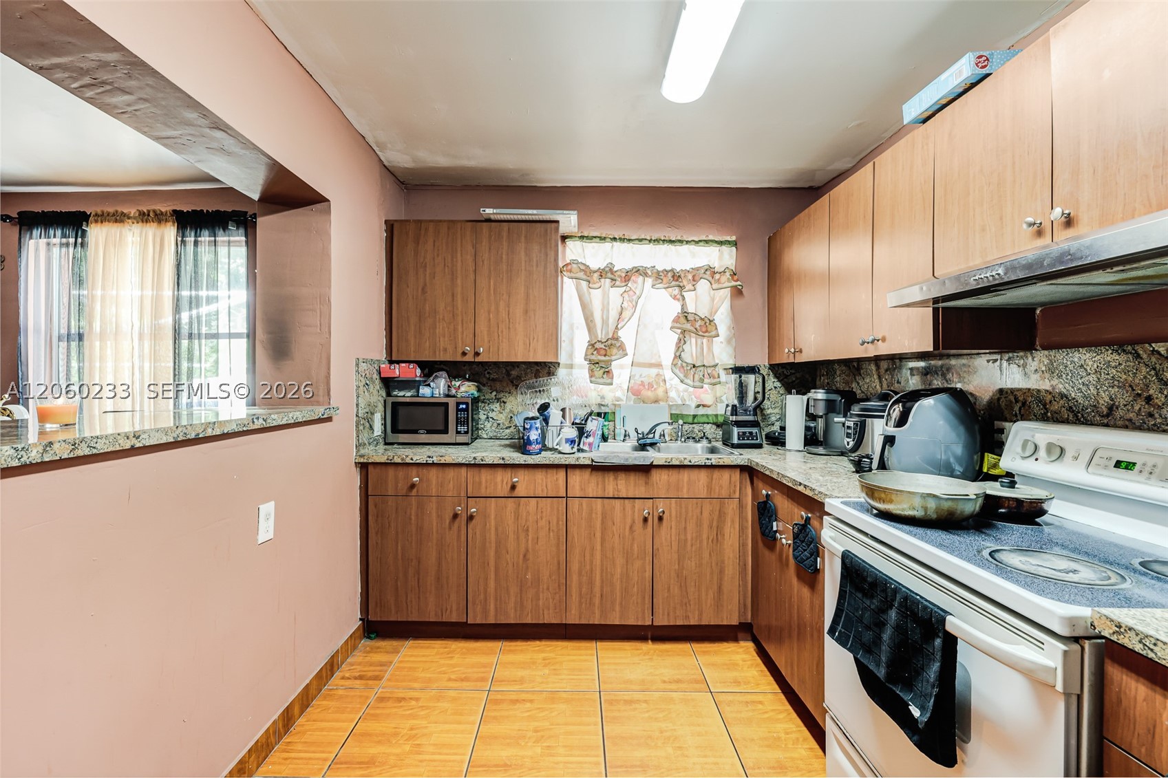 1ST ADDN PINEWOOD PK - Residential