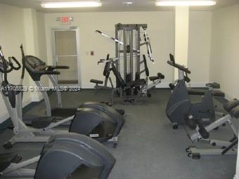 LOFTS AT MAYFAIR CONDO - Residential Lease
