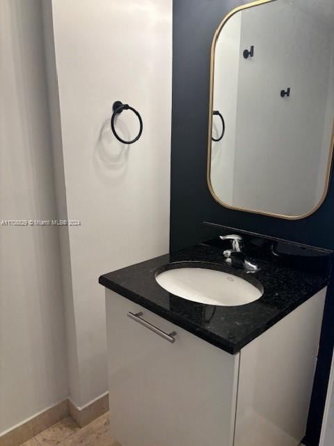 LOFTS AT MAYFAIR CONDO - Residential Lease