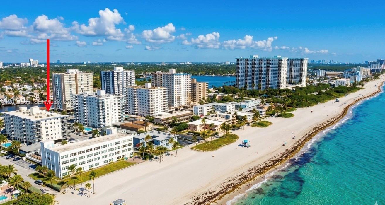 HYDE PARK TOWERS CONDO - Residential