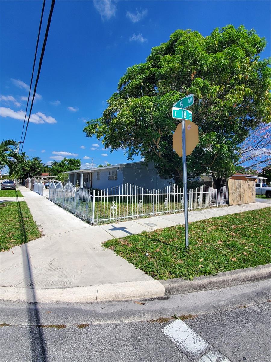 6TH ADDN TO HIALEAH - Residential
