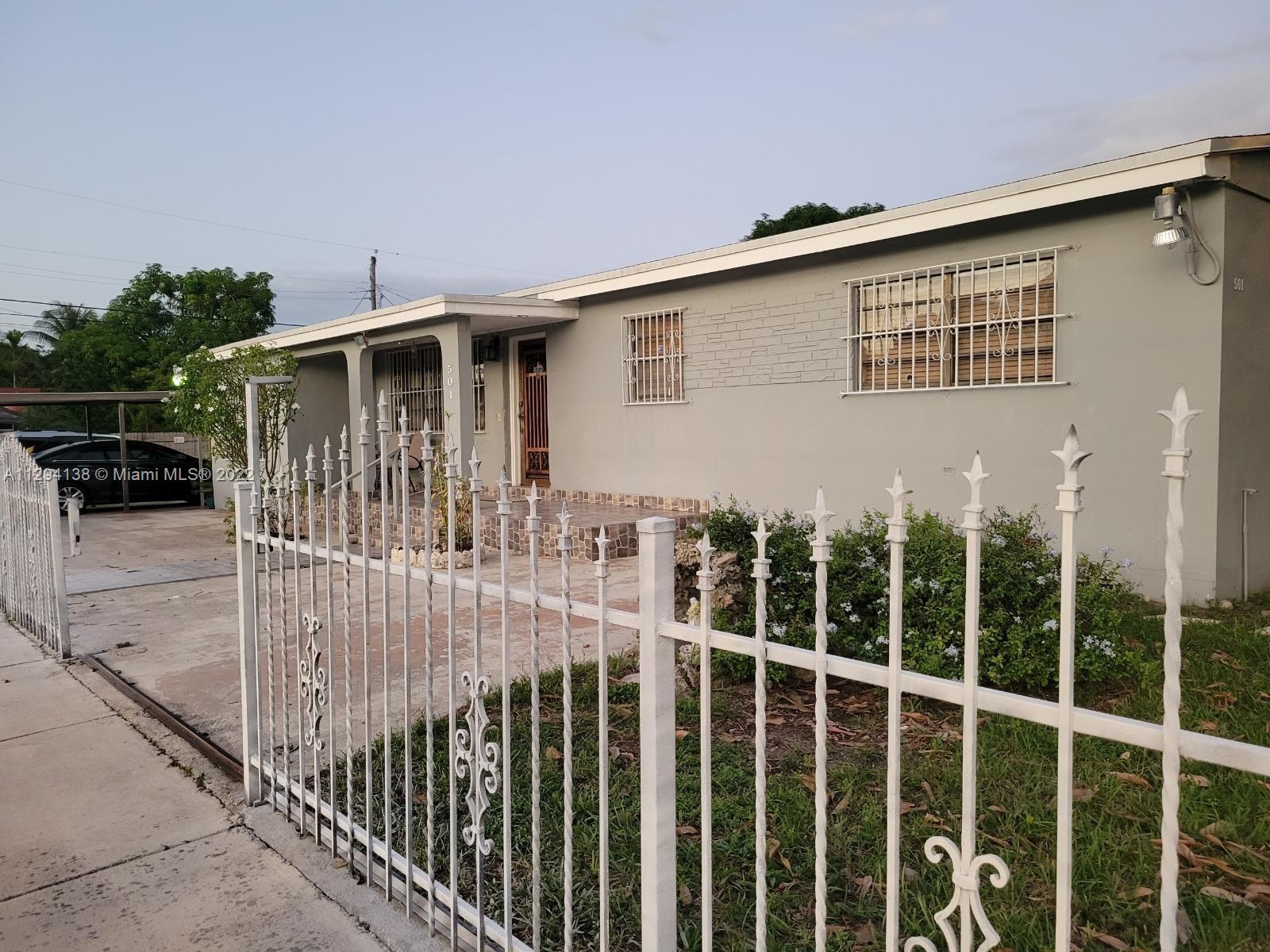 6TH ADDN TO HIALEAH - Residential