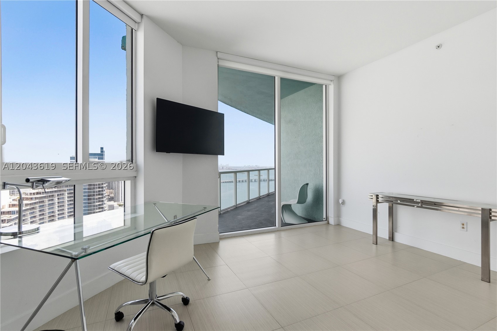 QUANTUM ON THE BAY CONDO - Residential