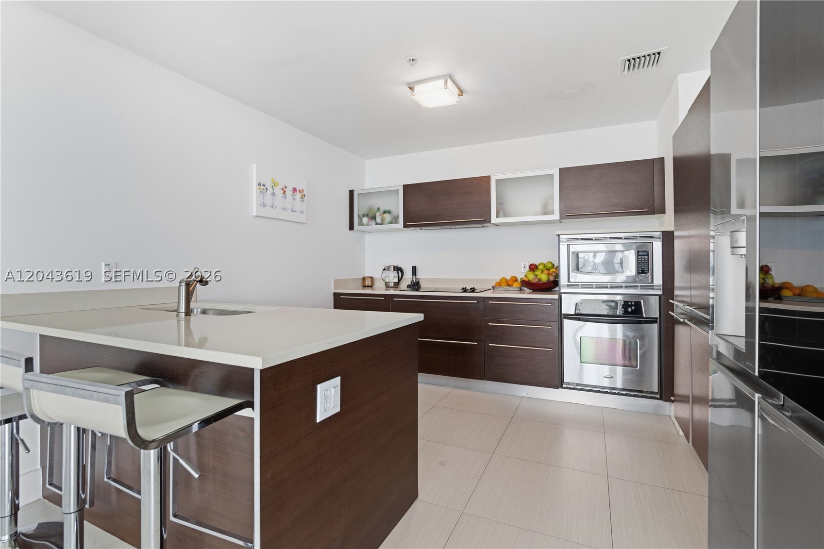 QUANTUM ON THE BAY CONDO - Residential