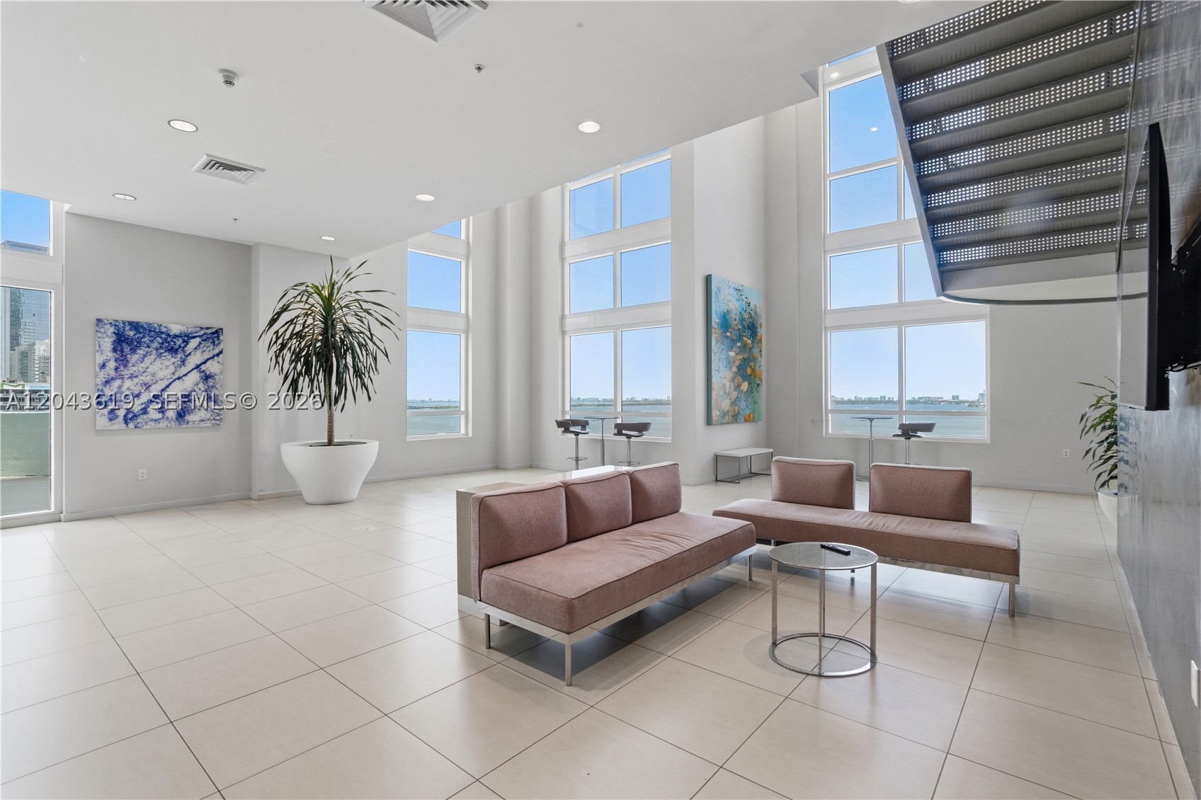 QUANTUM ON THE BAY CONDO - Residential