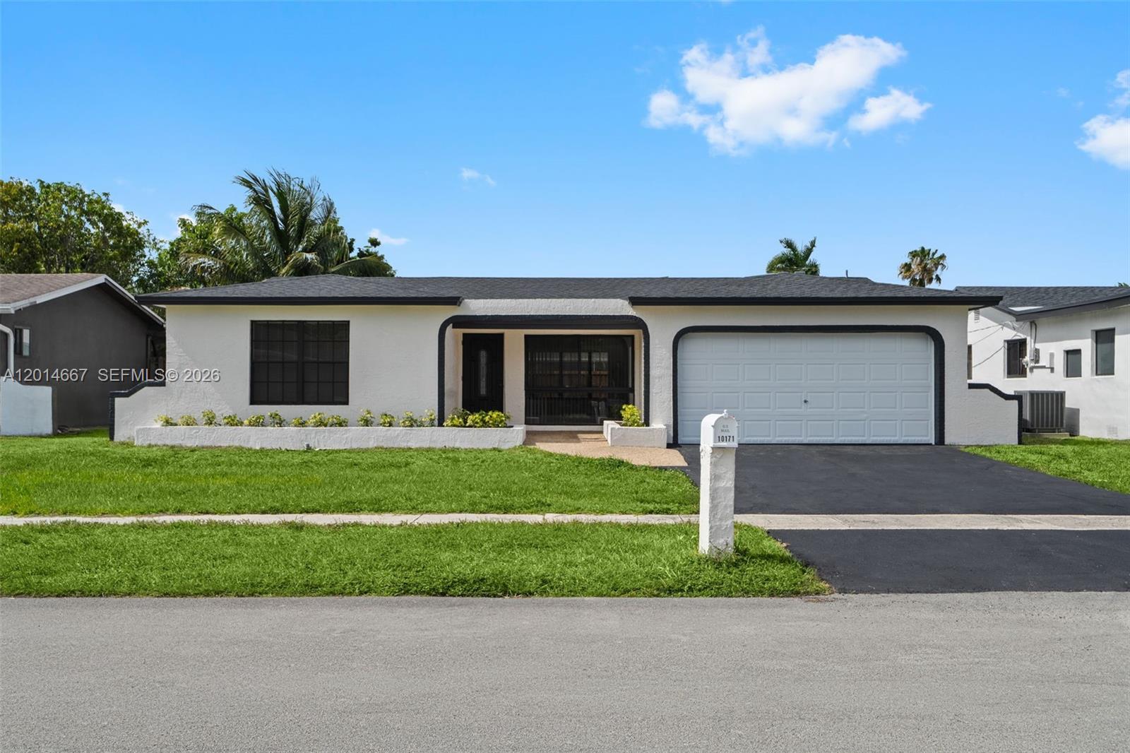 SUNRISE GOLF VILLAGE SEC - Residential