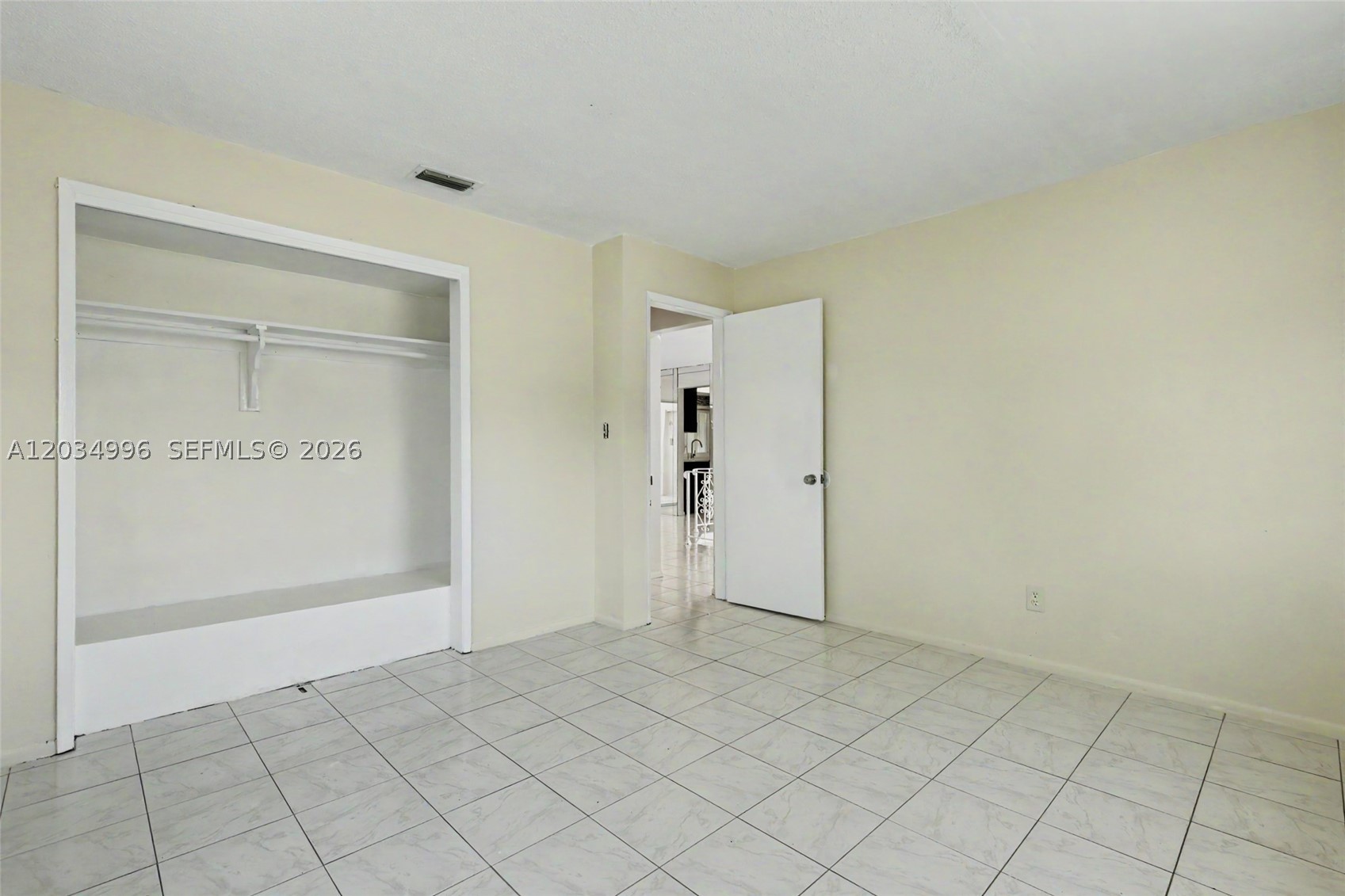 OAKLAND ESTATES 2ND SEC - Residential