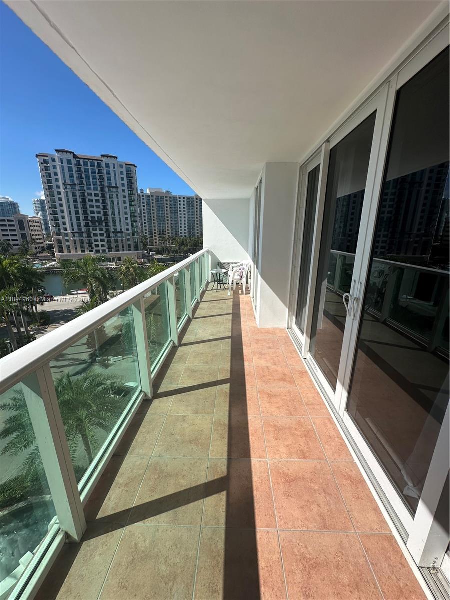 ARLEN HOUSE EAST CONDO - Residential