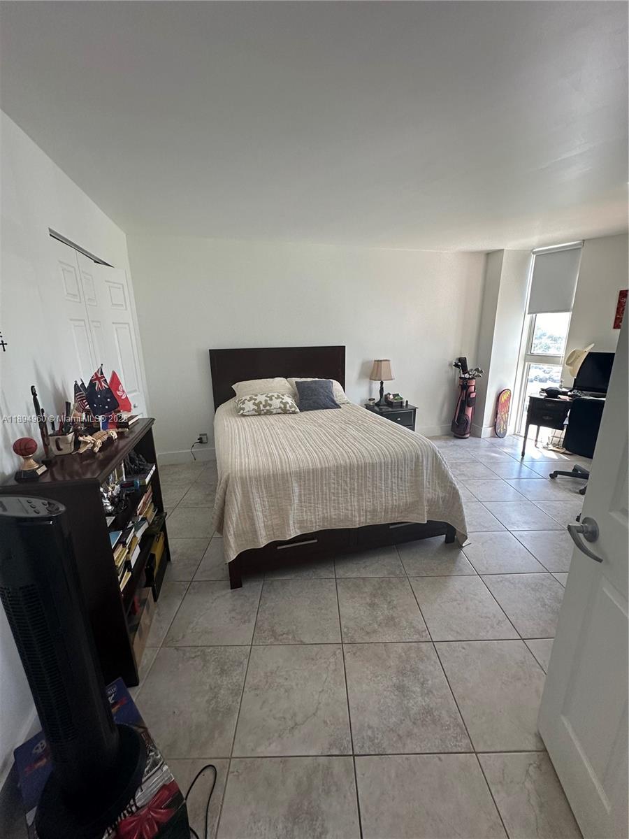 ARLEN HOUSE EAST CONDO - Residential