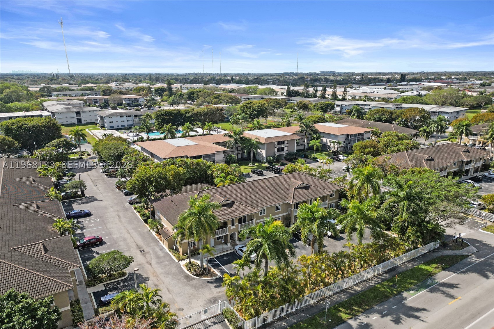 WASHINGTON PALMS CONDO - Residential