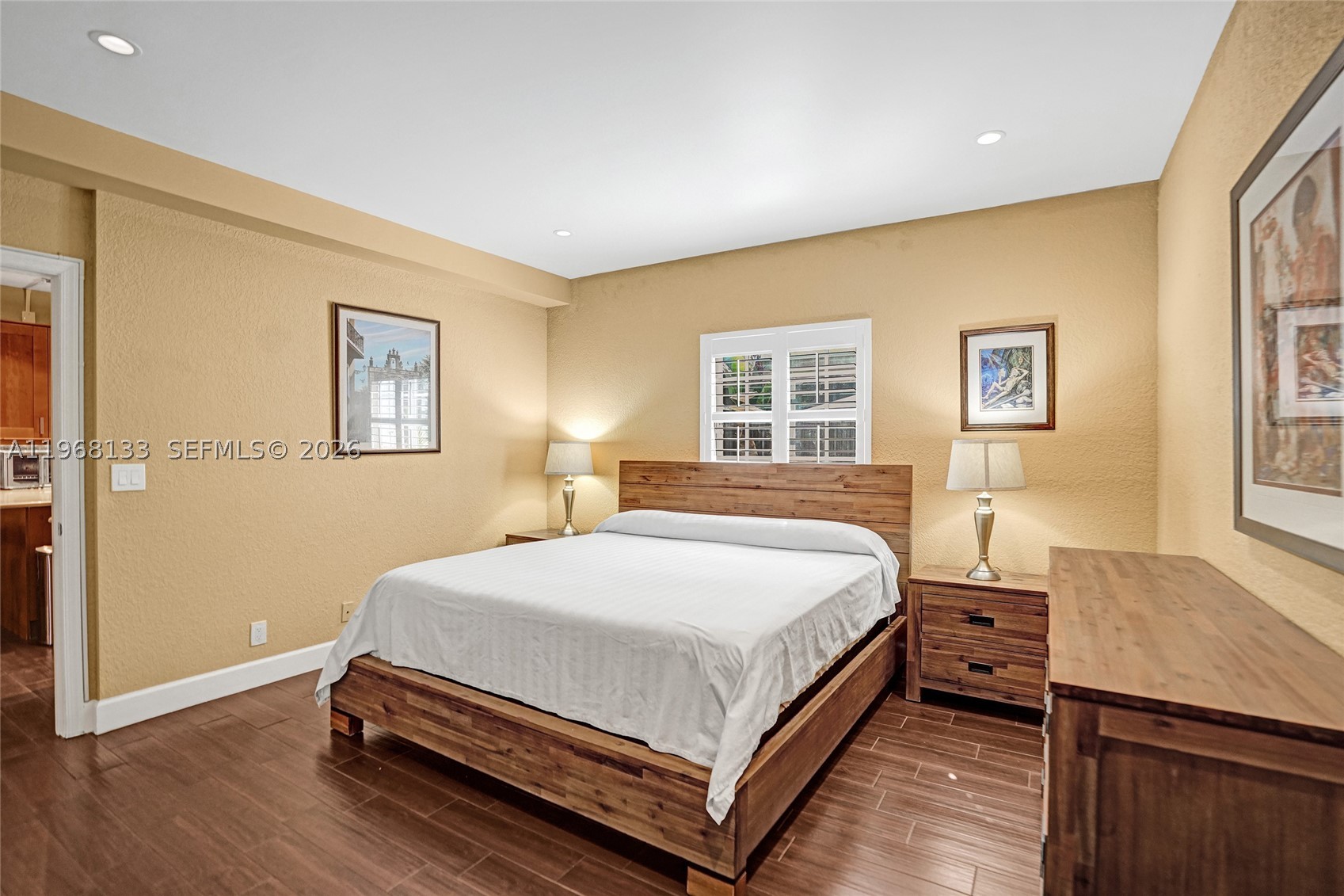 WASHINGTON PALMS CONDO - Residential