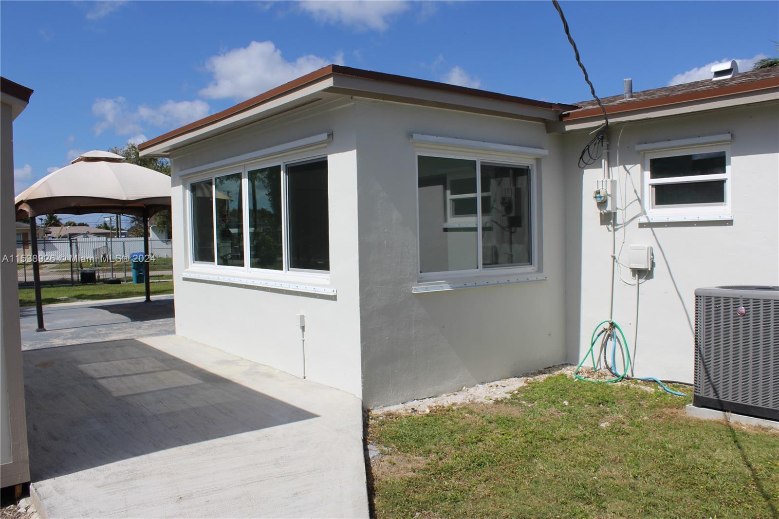 DIXIE ESTATES 1ST ADDN - Residential Lease